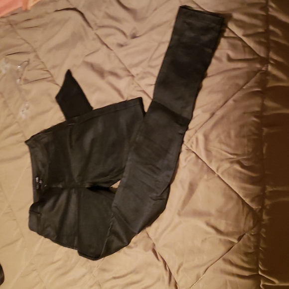 Skin tight pants - Picture 3 of 9